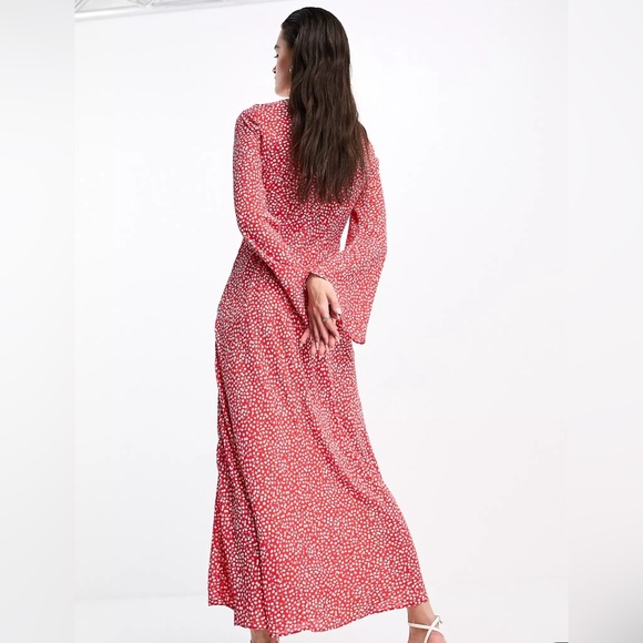ASOS Red Longsleeve Shift Maxi Dress - Picture 2 of 4